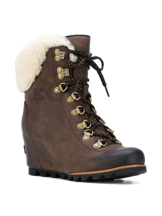 12286541_11376652_322