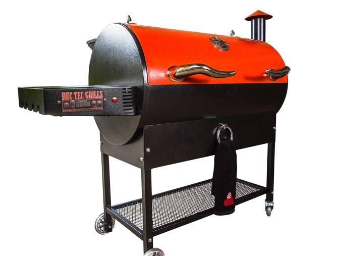 20160609-pellet-smokers-rec-tec-680